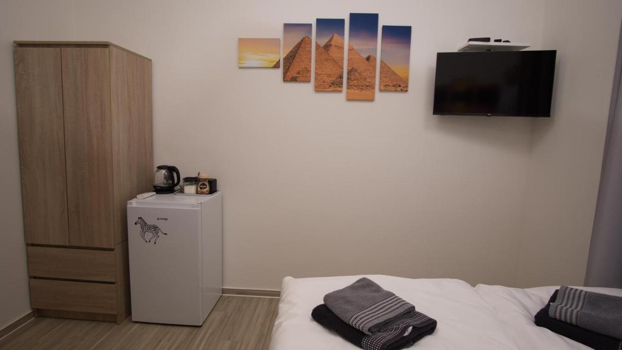 Apartment Continents Nearby Main Train And Bus Station Prag Dış mekan fotoğraf