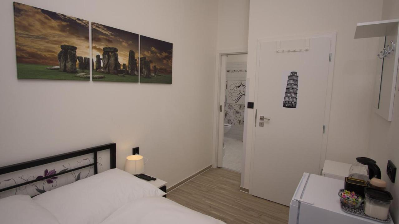 Apartment Continents Nearby Main Train And Bus Station Prag Dış mekan fotoğraf